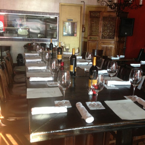 1/16/2013 tarihinde Eddy P.ziyaretçi tarafından Guadalupe Bar and Grill'de çekilen fotoğraf