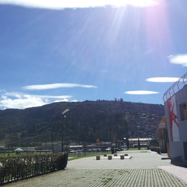 Photo taken at Gimnasio los pinos by Gustavo R. on 10/19/2013