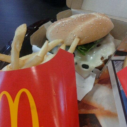 Photos at McDonald's North Sifton Orchards 9 tips from 291 visitors