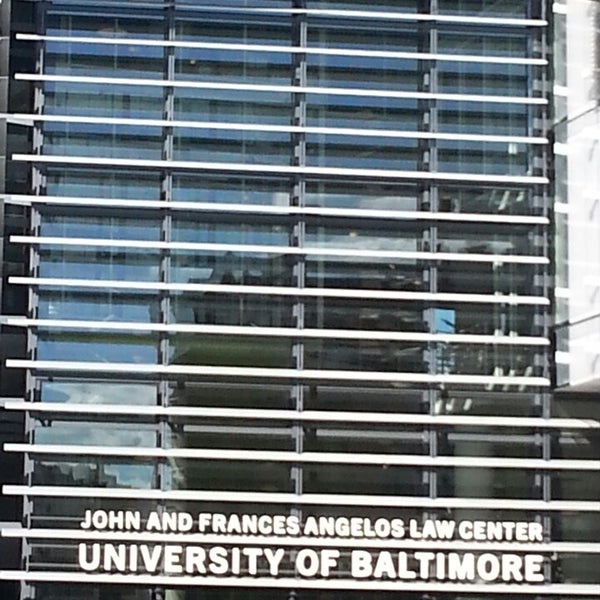 รูปภาพถ่ายที่ University of Baltimore โดย Tara H. เมื่อ 10/15/2015