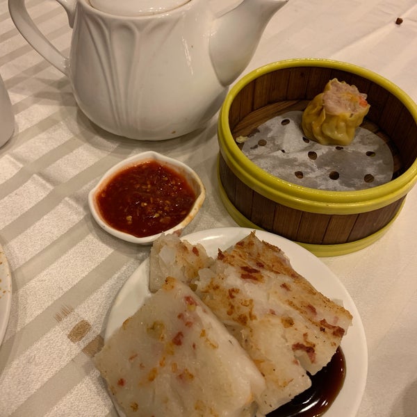 Foto scattata a Jing Fong Restaurant 金豐大酒樓 da Jim G. il 8/18/2019