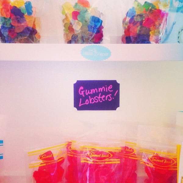 Foto diambil di Sweet&#39;tauk Lemonade oleh Kimberly F. pada 8/25/2014