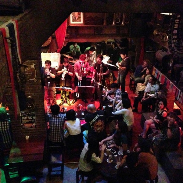 Saxophone Pub (แซ็กโซโฟนผับ) ราชเทวี, กรุงเทพมหานคร
