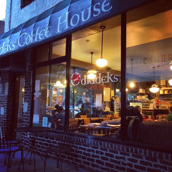 10/28/2014 tarihinde Michael H.ziyaretçi tarafından Odradeks Coffee'de çekilen fotoğraf
