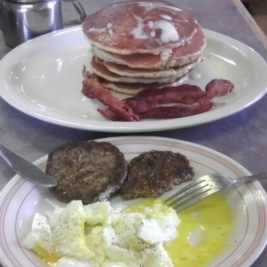 Kettle Restaurant (Now Closed) American Restaurant in Uvalde