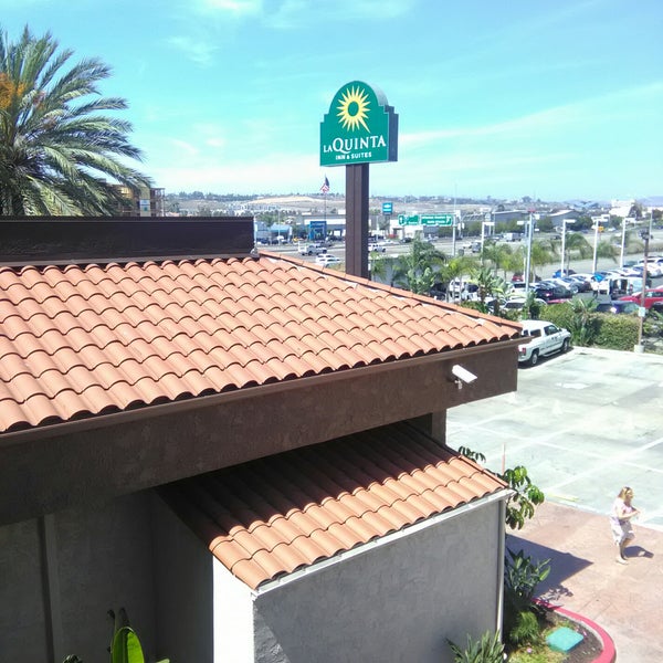 Foto tirada no(a) La Quinta Inn &amp; Suites San Diego SeaWorld/Zoo Area por EL seG00Ndo . em 6/8/2017