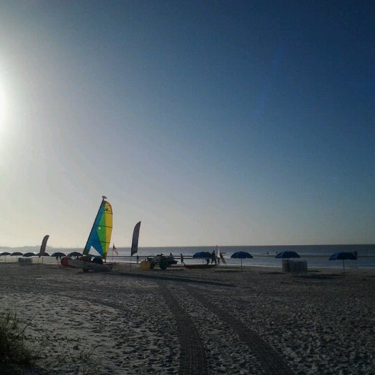 Photo taken at DiamondHead Beach Resort &amp; Spa by Darin V. on 11/15/2012
