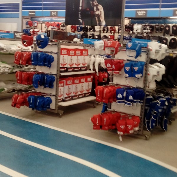 Спортмастер галерея краснодар. Спортмастер гипер в Люберцах. Спортмастер на Стасова 178 Краснодар. Спортмастер НЧ гипер. Гипер Спортмастер Воронеж фотоотчеты.