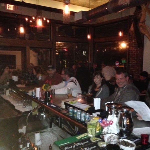 รูปภาพถ่ายที่ Bantam Pub โดย Bantam Pub เมื่อ 11/13/2013