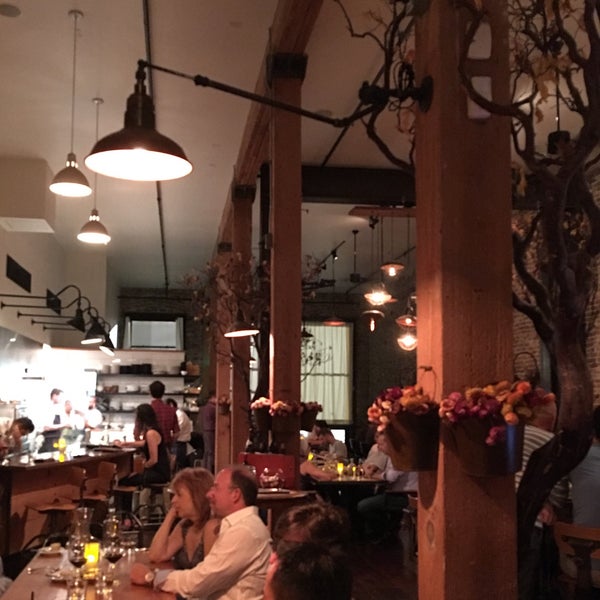 9/26/2015에 Juan G.님이 AQ Restaurant &amp; Bar에서 찍은 사진