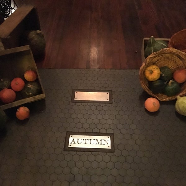 Foto tirada no(a) AQ Restaurant &amp; Bar por Juan G. em 9/26/2015