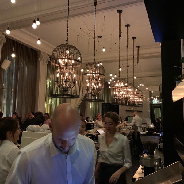 11/30/2019 tarihinde Jose C.ziyaretçi tarafından Brasserie 701'de çekilen fotoğraf