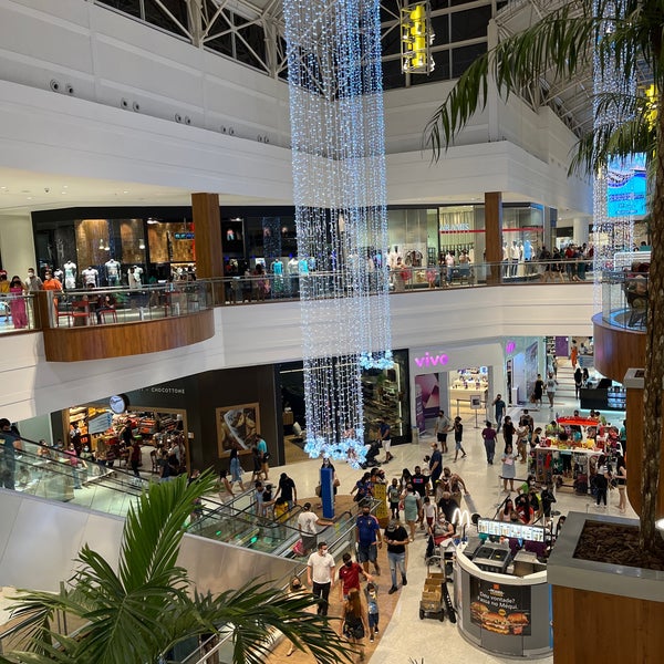 Foto tirada no(a) Shopping RioMar por Aptraveler em 12/19/2021
