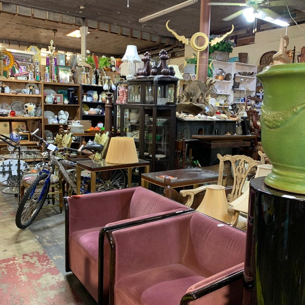 Bargain Center Bywater 3210 Dauphine St