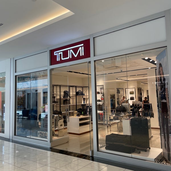 Tumi outlet houston cheap