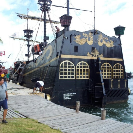 11/9/2012 tarihinde Fuga D.ziyaretçi tarafından Captain Hook Pirate Ship'de çekilen fotoğraf