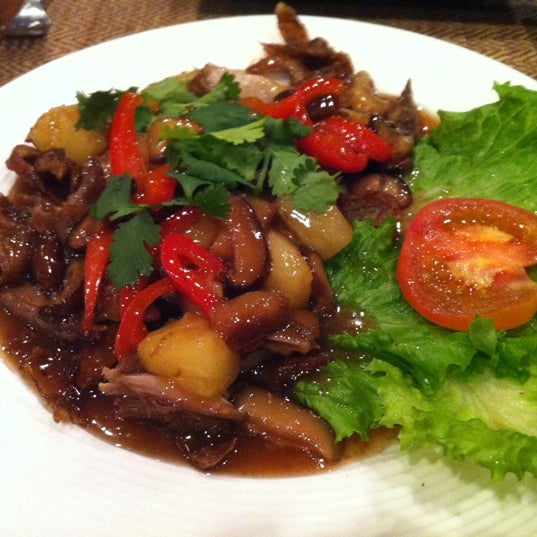 Снимок сделан в Blue Mint Thai &amp; Asian Cuisine пользователем Regina P. 12/2/2012