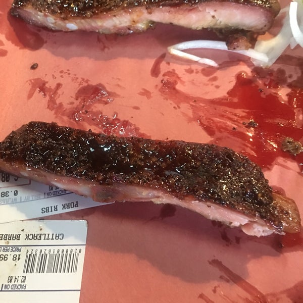 I’ve only had Brisket until today. Tried the pork ribs. Here’s a picture of a single rib. It’s delicious just like that. No sauce needed, and I love my sauce. A little sweet but who cares. Lol.