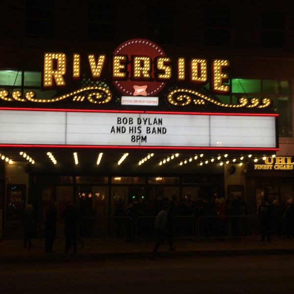 11/3/2021 tarihinde CWziyaretçi tarafından Riverside Theater'de çekilen fotoğraf