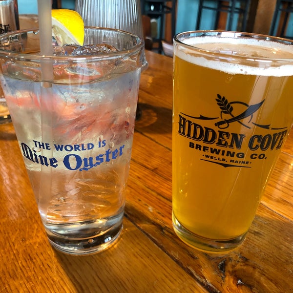 11/4/2019 tarihinde Find M.ziyaretçi tarafından Mine Oyster Restaurant &amp; Raw Bar'de çekilen fotoğraf