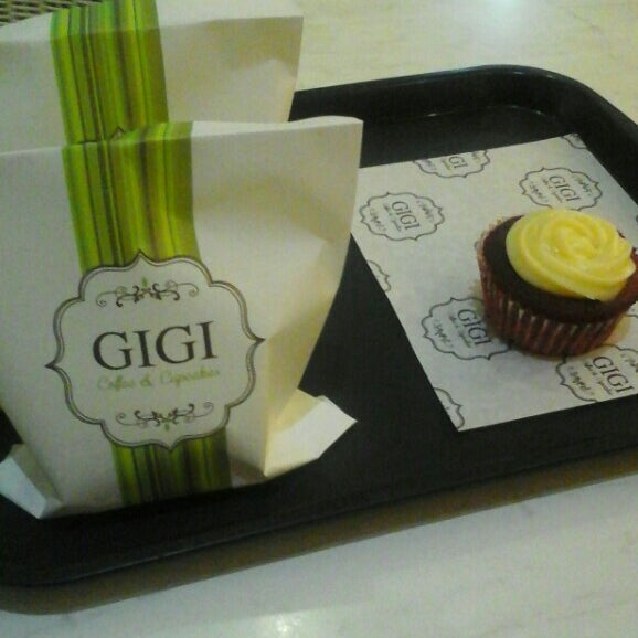 Photo taken at GIGI Coffee &amp; Cupcakes by Anj G. on 6/5/2015