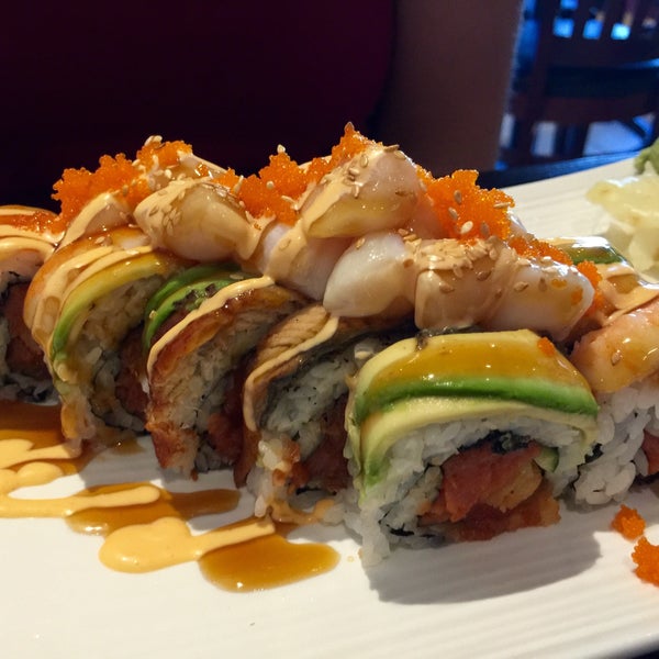 Снимок сделан в Sushi 88 &amp; Ramen пользователем dmackdaddy 8/18/2015