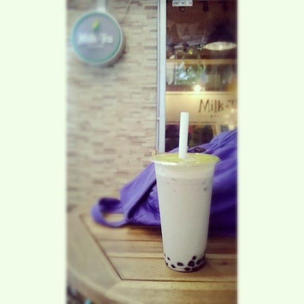Photo taken at Milk+Tea Station Cebu by イキル・クモ☁︎ on 8/5/2014