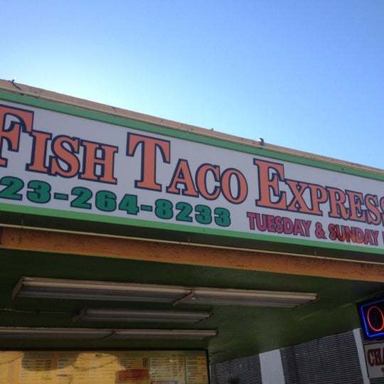 11/4/2012 tarihinde Chris M.ziyaretçi tarafından Fish Taco Express'de çekilen fotoğraf