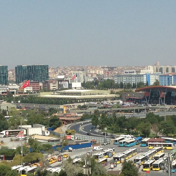 รูปภาพถ่ายที่ Panorama Hotel โดย Ahmet B. เมื่อ 7/26/2013