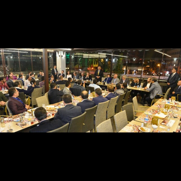 Foto scattata a Everek Develi Osmanlı Mutfağı da Halil Can Pusatlıoğlu il 10/6/2016