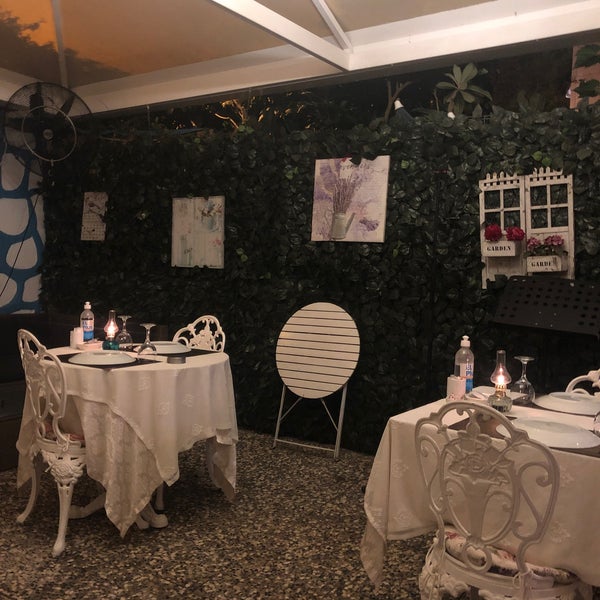 Foto diambil di Secret Garden Cafe &amp; Restaurant oleh Erkan K. pada 9/9/2020