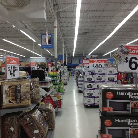Walmart Supercenter Nacogdoches、TX
