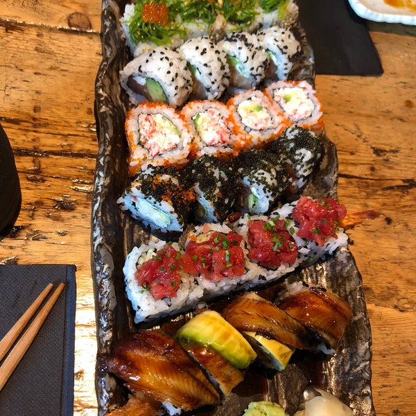 Photo taken at Monster Sushi by Núria G. on 4/24/2018