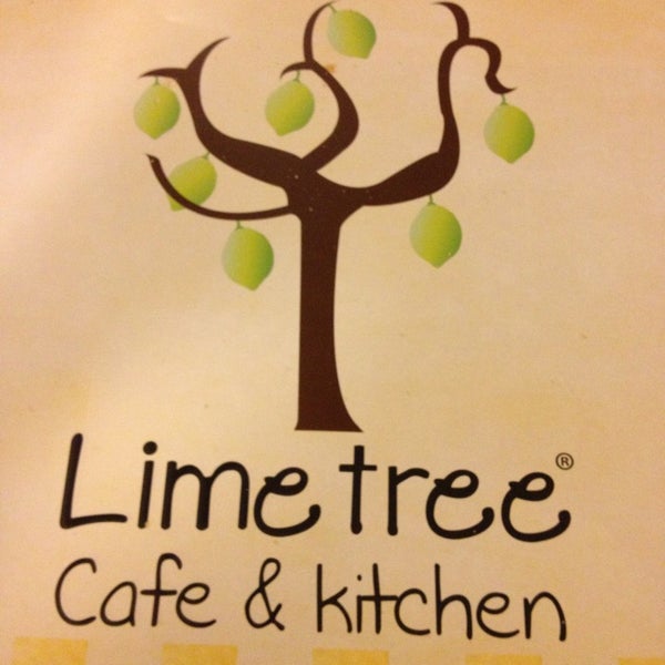 Foto tomada en Lime Tree Cafe &amp; Kitchen  por Funda Kurbetli A. el 1/11/2013