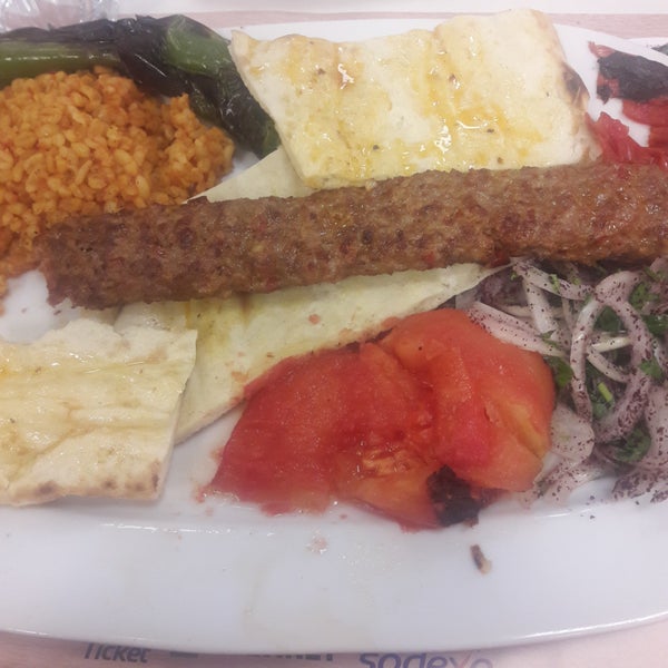 Foto scattata a Divan-ı Sofra Restaurant da Mahdie P. il 12/8/2018