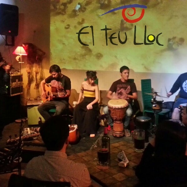 รูปภาพถ่ายที่ El Teu Lloc โดย Teu Lloc G. เมื่อ 3/29/2013