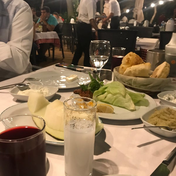 Снимок сделан в Şirnaz Ocakbaşı Restaurant пользователем Ali Ç. 9/30/2020