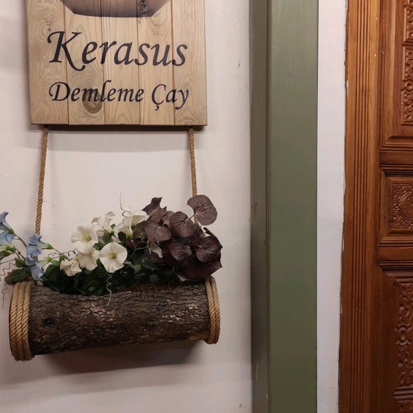 11/21/2021 tarihinde Merve G.ziyaretçi tarafından KERASUS Cafe'de çekilen fotoğraf