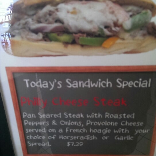 Das Foto wurde bei Ham&#39;s Sandwich Shop von Pablo P. am 6/25/2013 aufgenommen