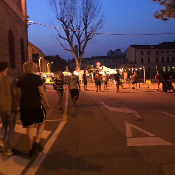 Photos At Lultima Spiaggia 11 Tips