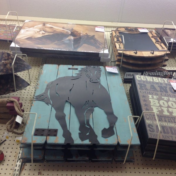 Photos at Hobby Lobby Arts and Crafts Store in Mesquite