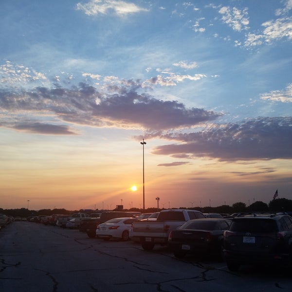 South Cell Phone Lot Irving, TX