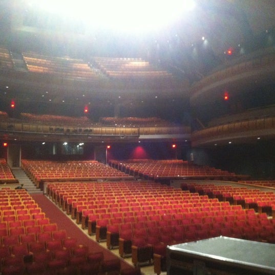 Foto tirada no(a) Weidner Center for the Performing Arts por Russell T. em 11/17/2012