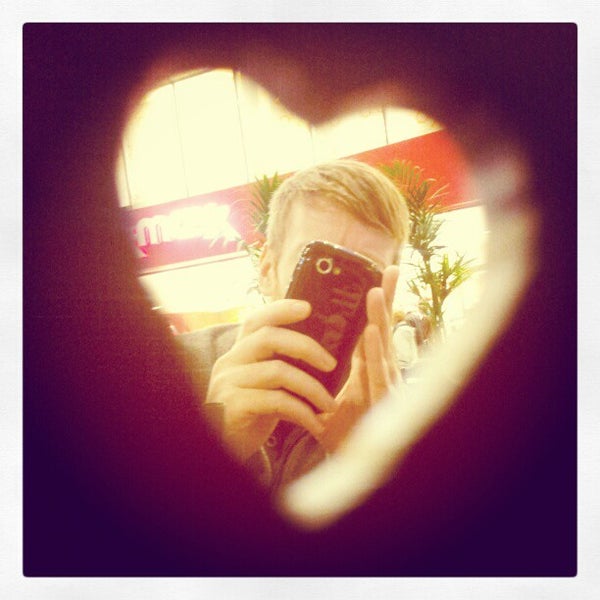 Photo taken at Nando&#39;s by Claire T. on 12/10/2012