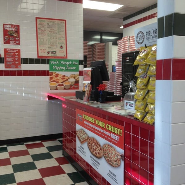 Jet's Pizza Pizzeria in Johns Creek