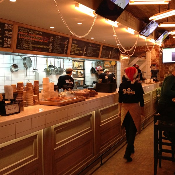 12/29/2012 tarihinde Dmitriy K.ziyaretçi tarafından Pelman Hand Made Cafe'de çekilen fotoğraf