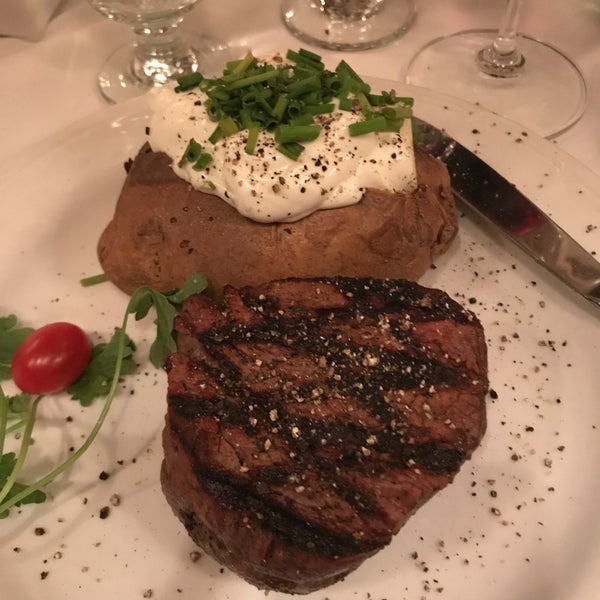 Bardi's Steak House Restaurant in Toronto
