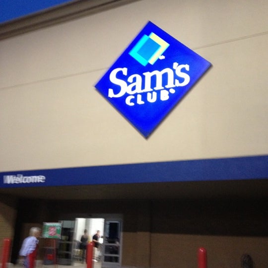 Sam's Club Warehouse Store in North Gateway