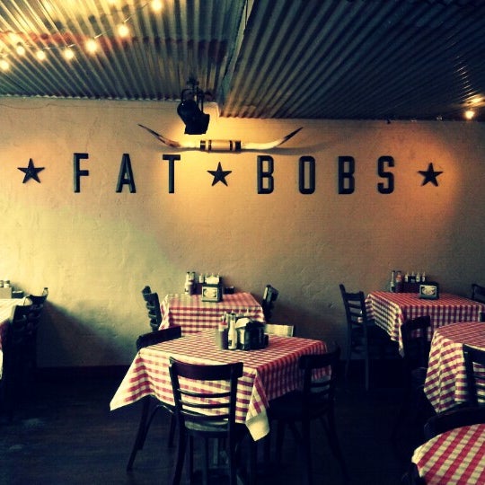 Снимок сделан в Fat Bob&#39;s Smokehouse пользователем Tim M. 12/15/2012