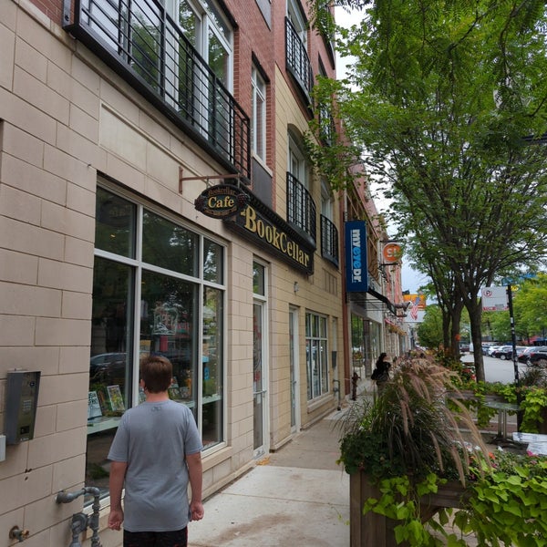 The Book Cellar Bookstore in Chicago